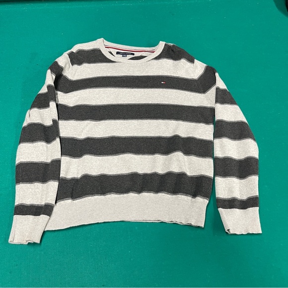 Tommy Hilfiger Striped Sweatshirt - Picture 1 of 2